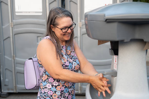 Best Handicap porta potty rental  in Knoxvle, IL